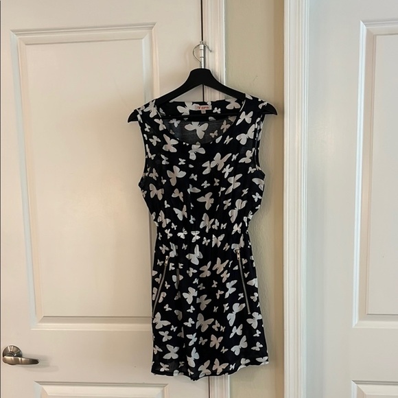 🦋 Y2K Vintage Circa 2006 Butterfly print Dress with zipper detail ✨ - Picture 4 of 17